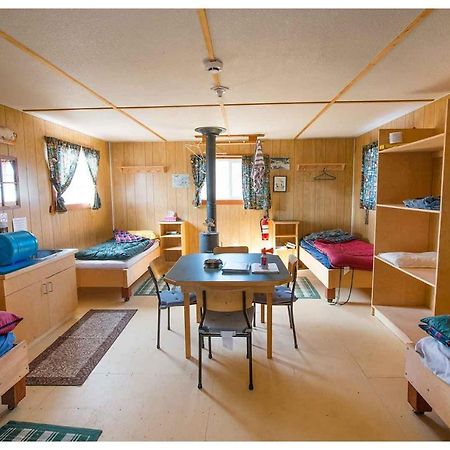 Peterson'S Point Lake Lodge Yellowknife Exterior foto